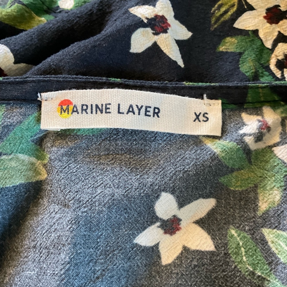 Marine Layer Bek Cinch Top Black Blue Floral Size XS - Picture 7 of 8